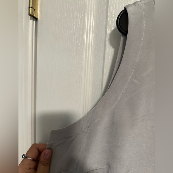 Kate Hill Light Gray Silk Tank - Picture 3 of 5